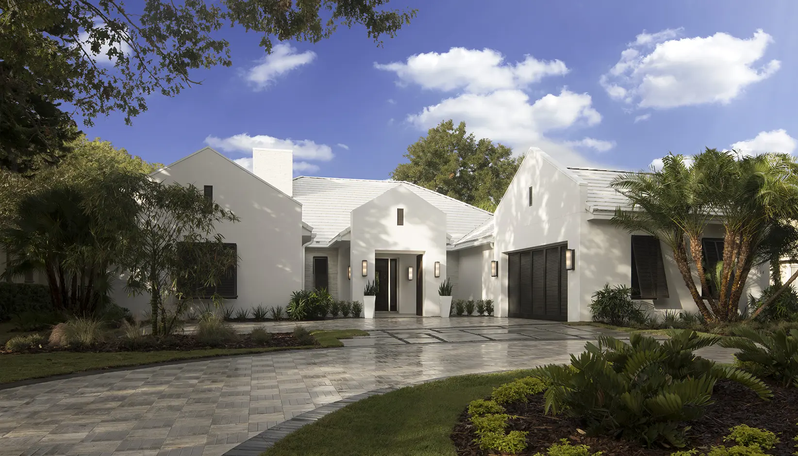 NewAmericanRemodel Canyon Ridge Louver Design 54 in black